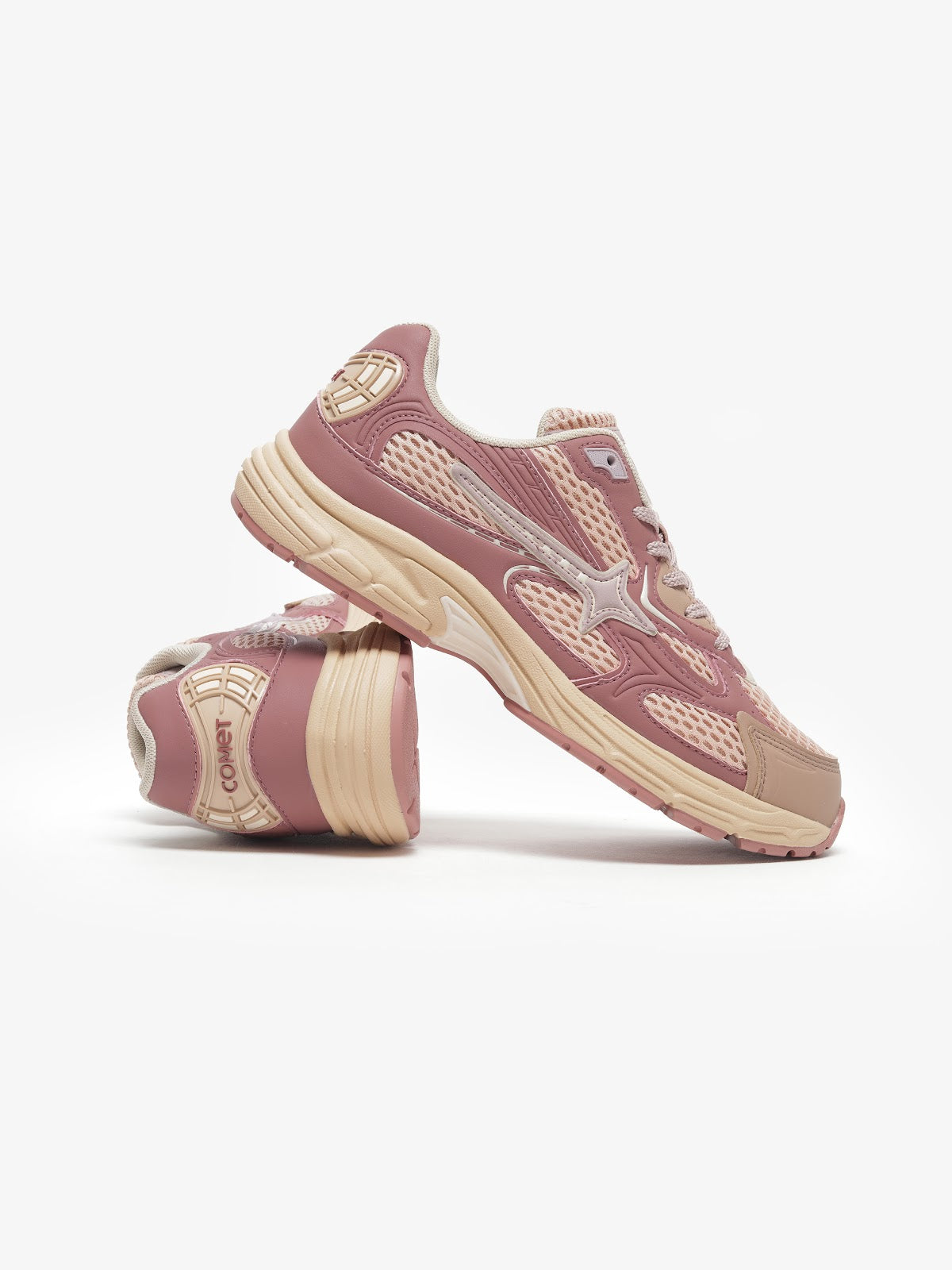 Comet Unisex Apex Ember Sneaker