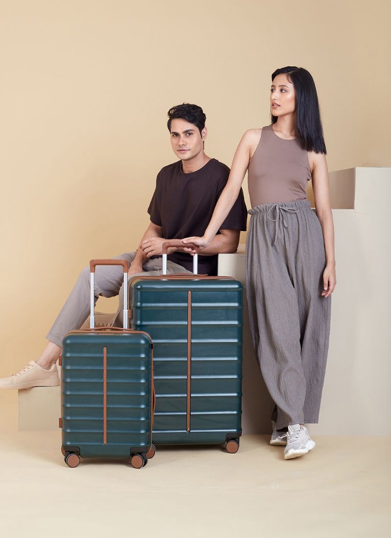 Odyssey Combo | Forest | Cabin+Large Hard Luggage