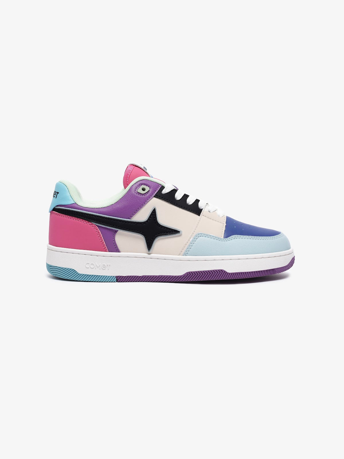 Comet Unisex X Lows Twister Sneaker