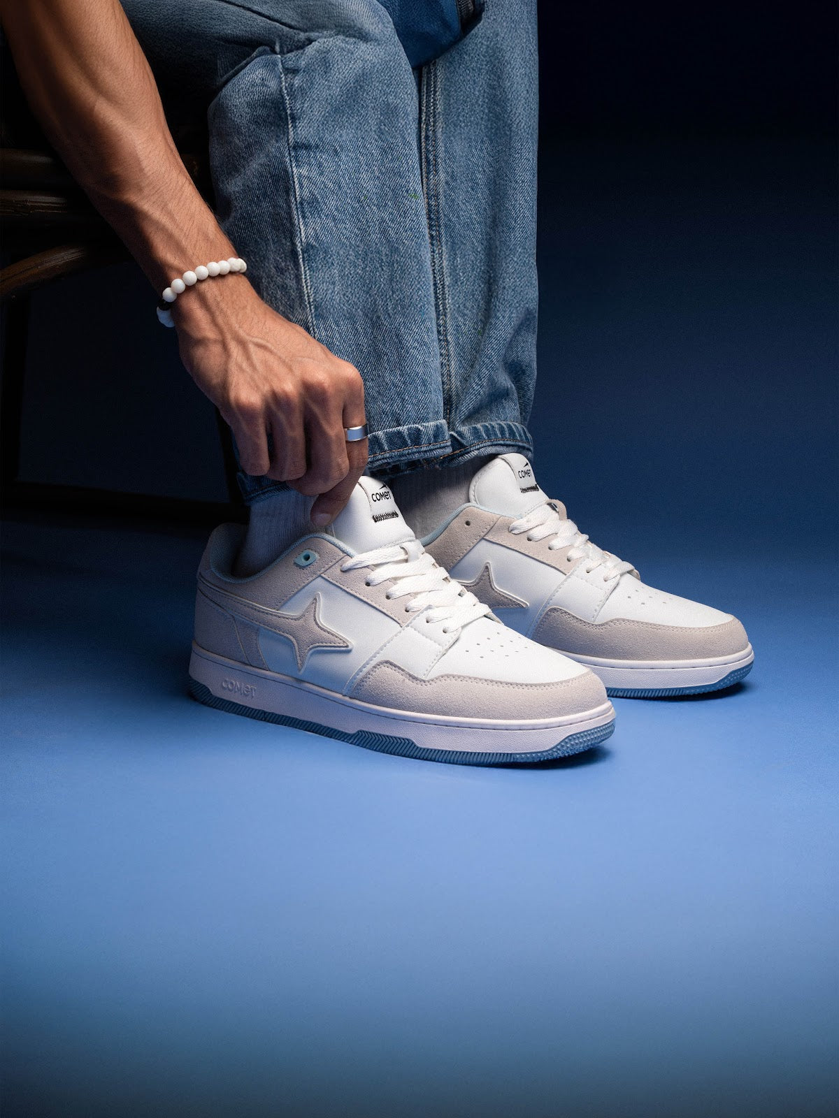 Comet Unisex X Lows Snow Sneaker