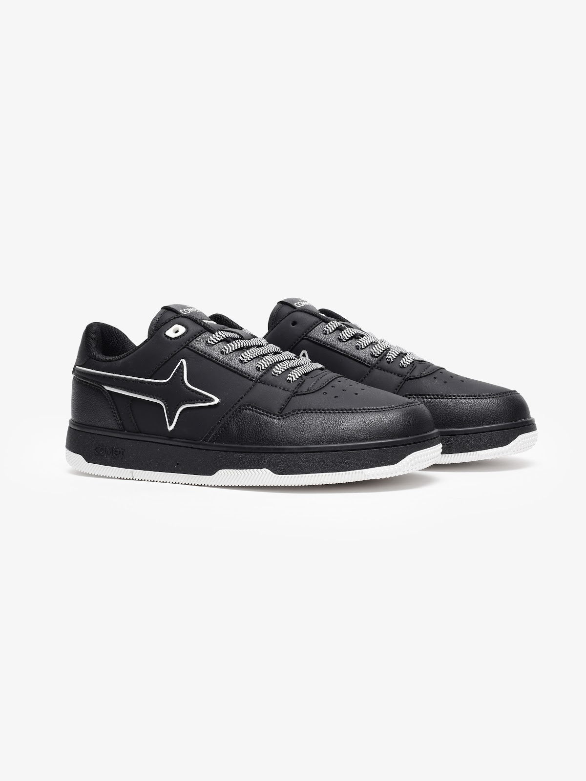 Comet Unisex X Lows Armstrong Sneaker