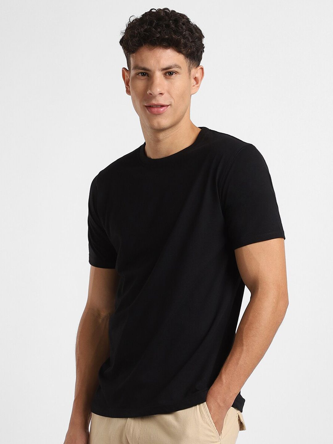 NOBERO Pack of 3 Men Round Neck Solid Cotton T-shirt