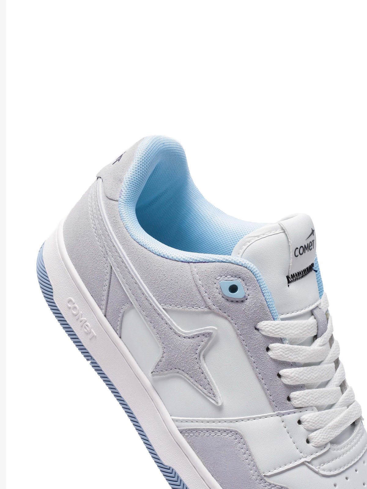 Comet Unisex X Lows Snow Sneaker