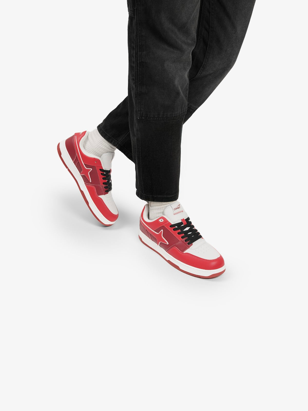 Comet Unisex X Lows Mr Claus Sneaker