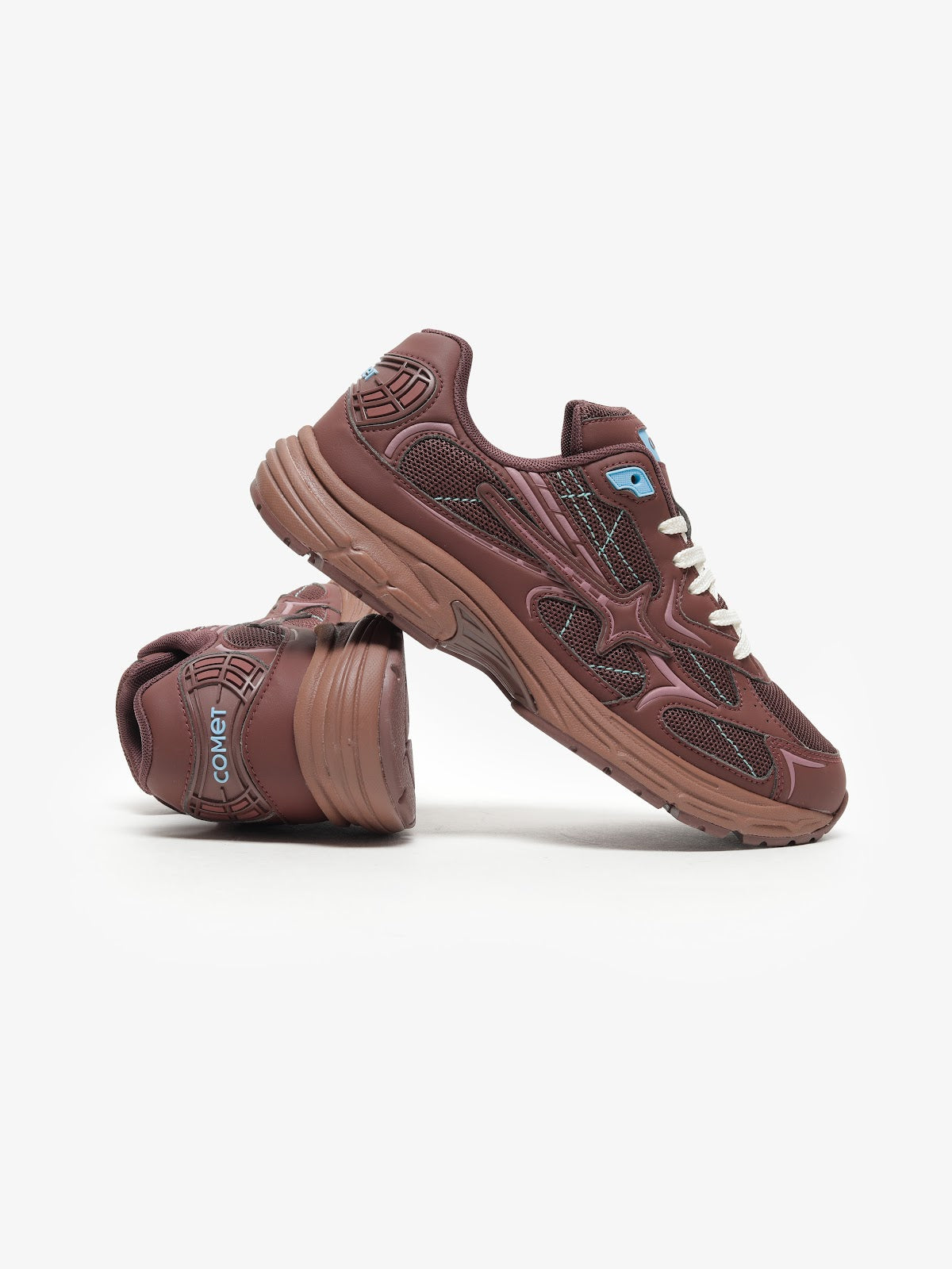 Comet Unisex Apex Dune Sneaker
