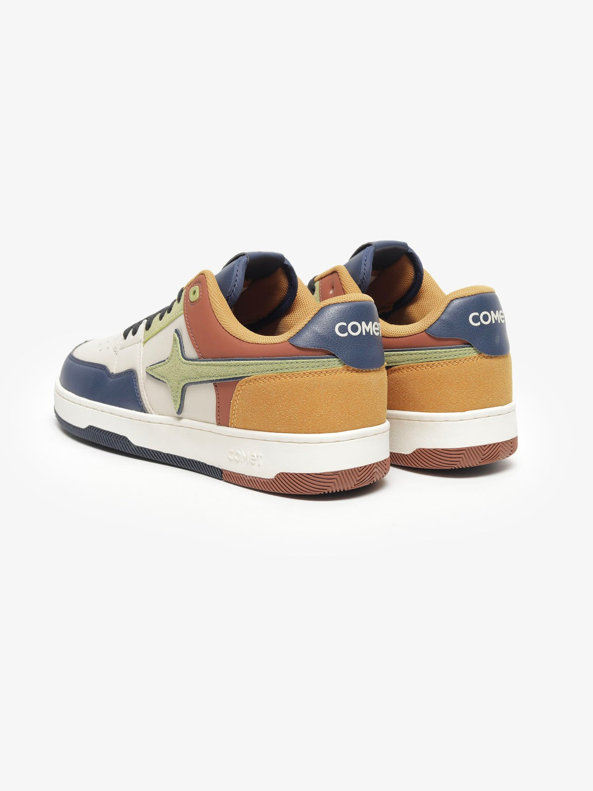 Comet Unisex X Lows Madagascar Sneaker