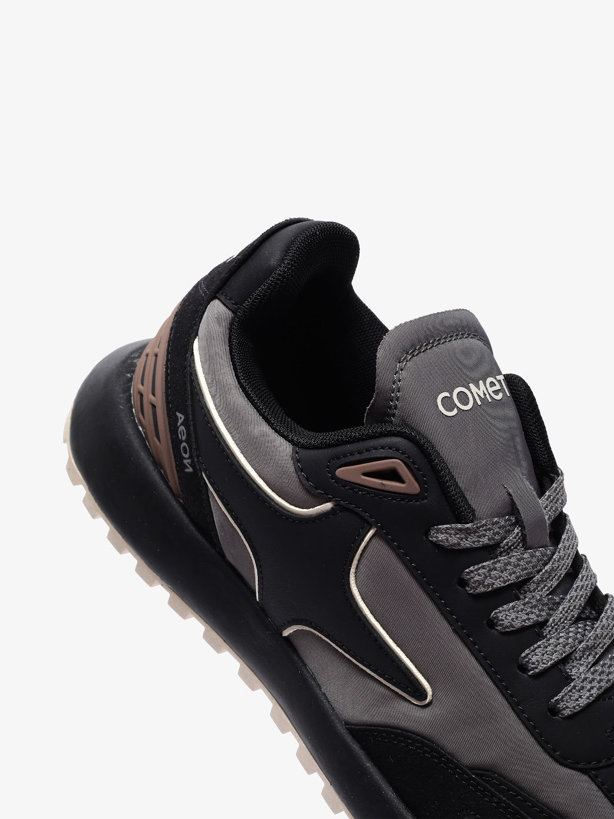 Comet Unisex Aeon V2 Eclipse Sneaker