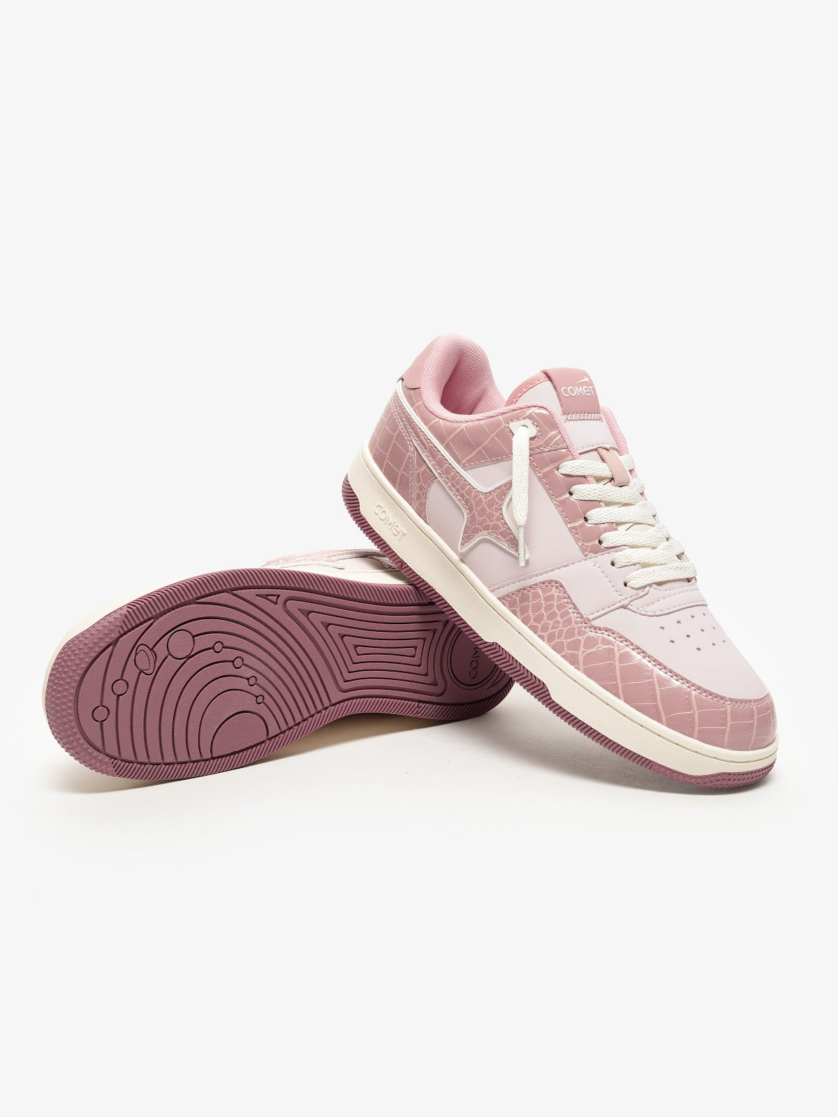 Comet Unisex X Lows Cosmo Sneaker
