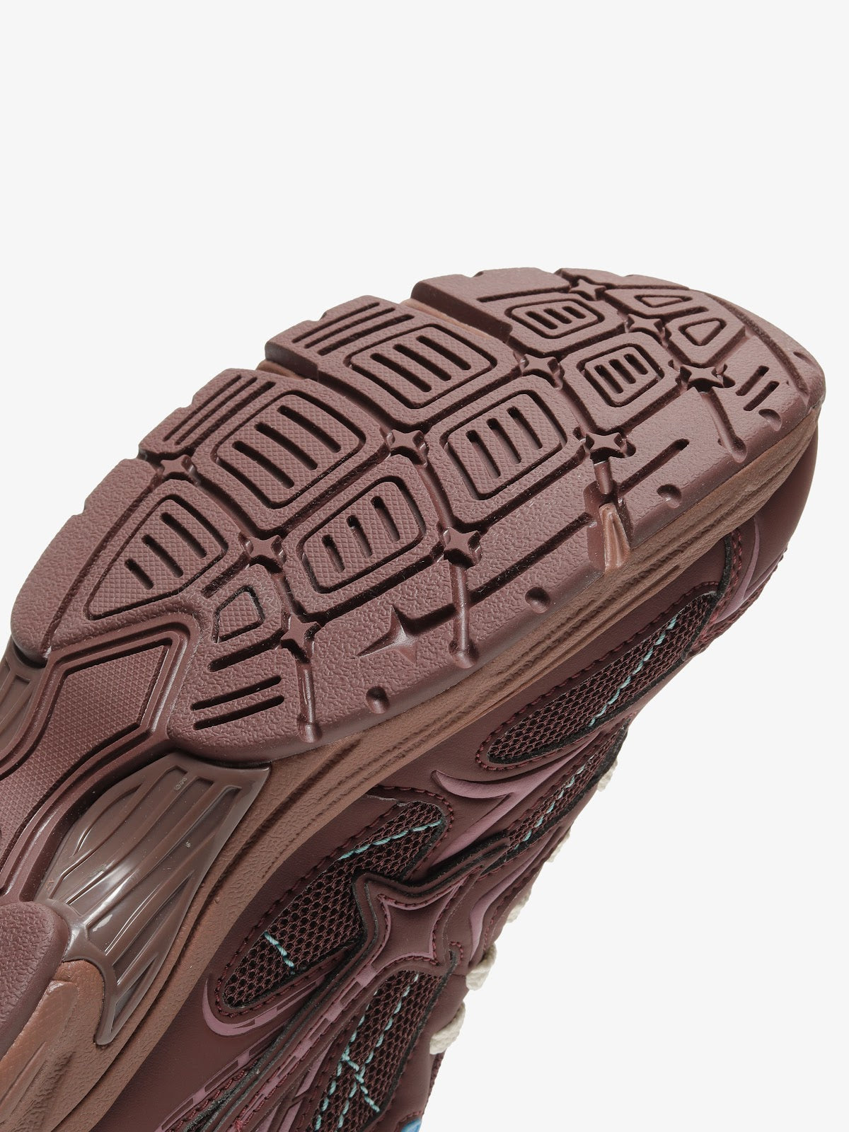 Comet Unisex Apex Dune Sneaker