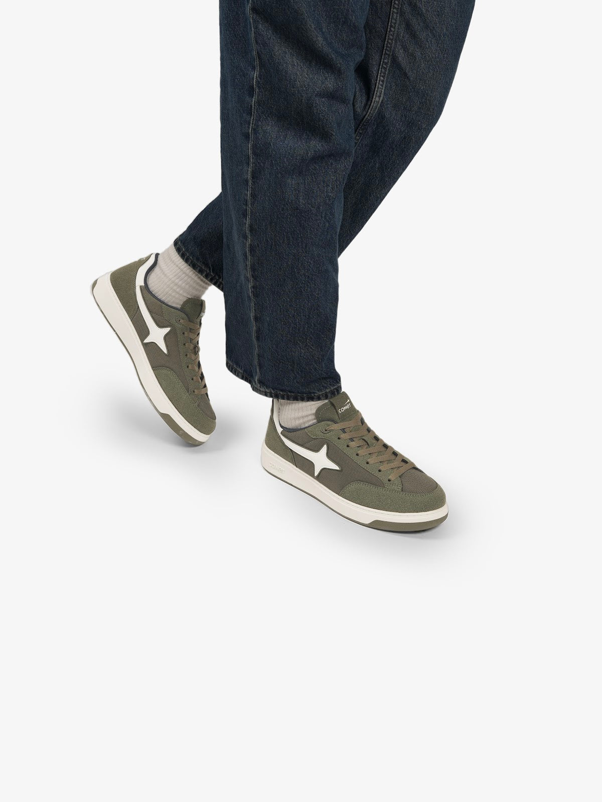 Comet Unisex Alter Titan Sneaker