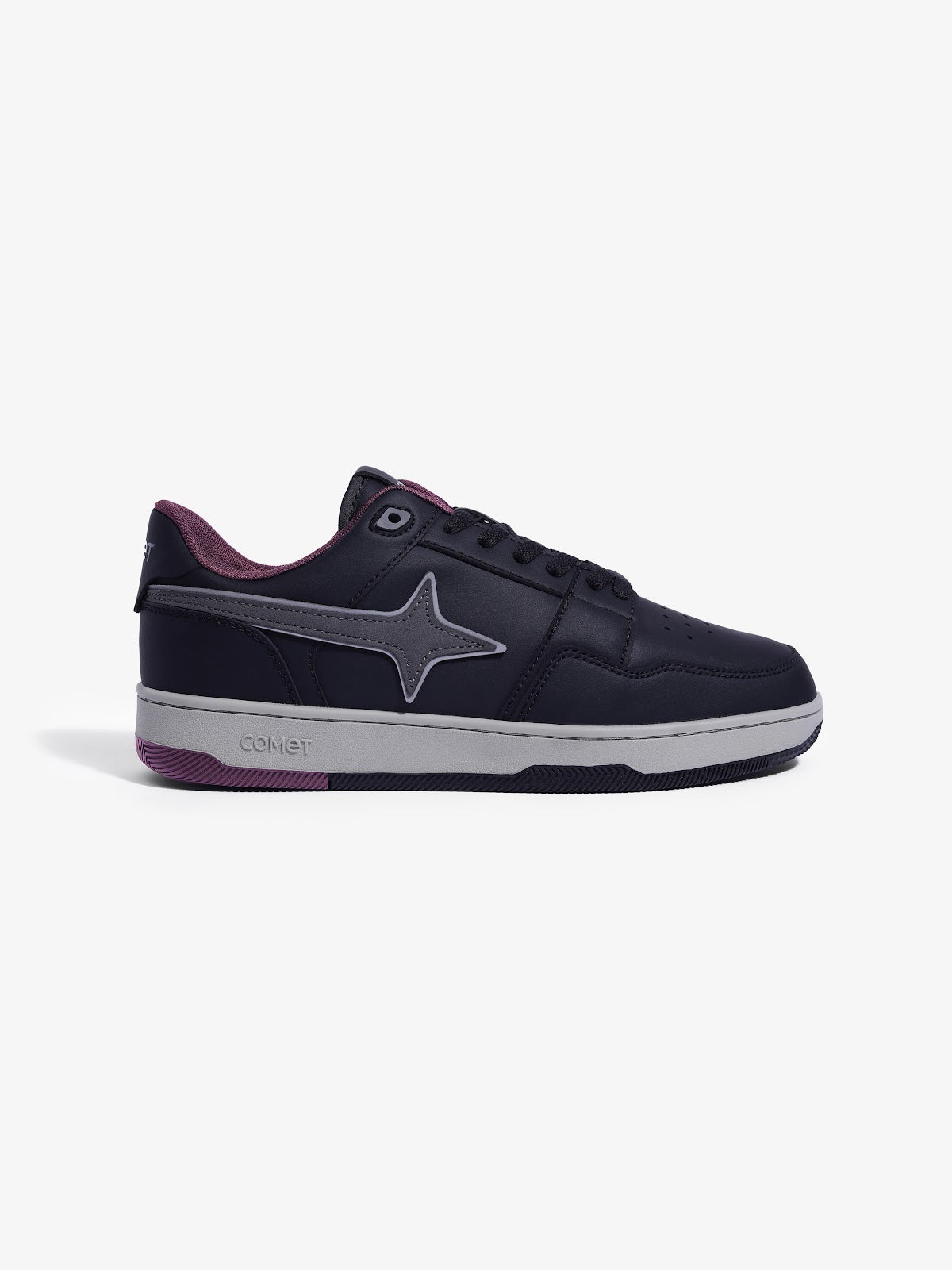 Comet Unisex X Lows Ghost Sneaker