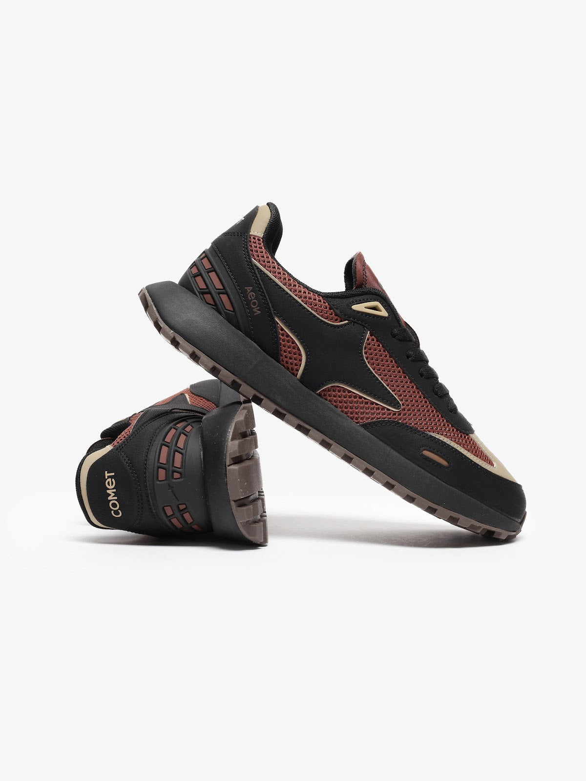 Comet Unisex Aeon V2 Shadowcat Sneaker