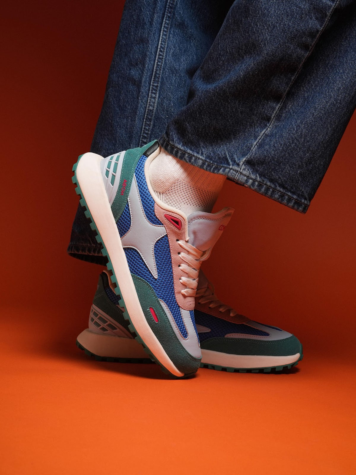 Comet Unisex Aeon V2 Jellybean Sneaker
