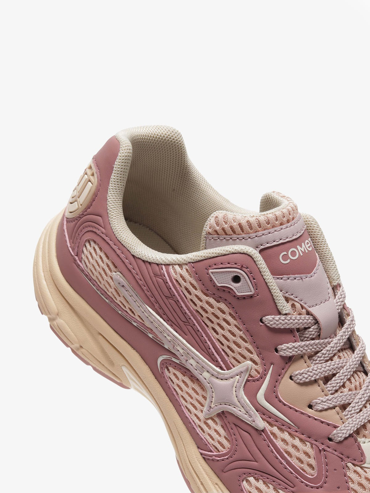 Comet Unisex Apex Ember Sneaker
