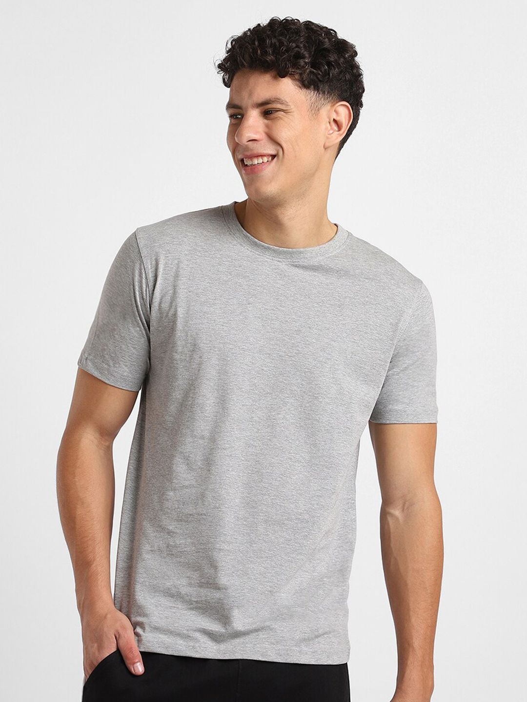 NOBERO Pack of 3 Men Round Neck Solid Cotton T-shirt
